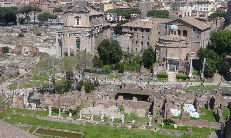 Foro Romano: Portico Medioevale