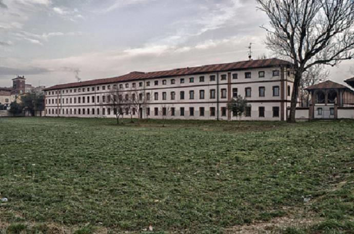 Cassina Anna