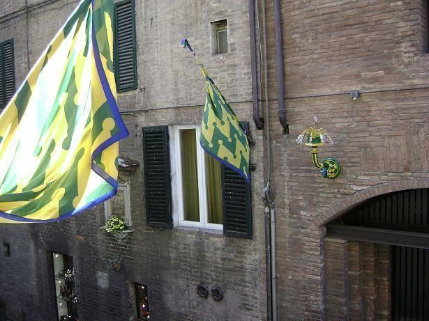 Nobil Contrada del Bruco