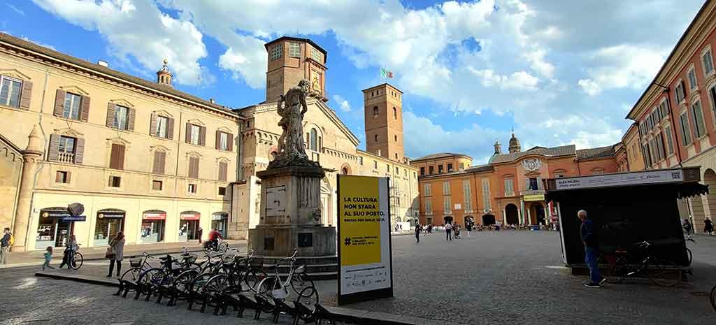 Piazza Camillo Prampolini