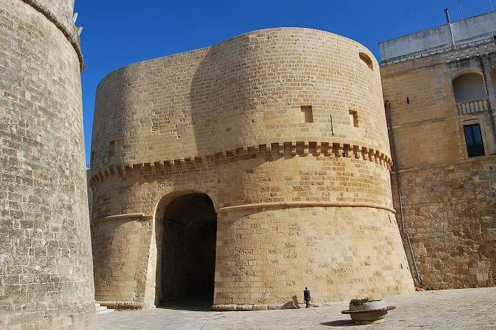 Porta Alfonsina