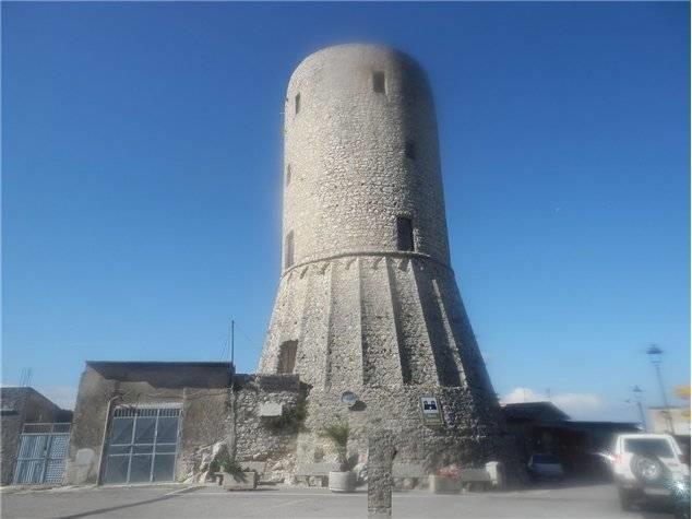 Torre Angioina