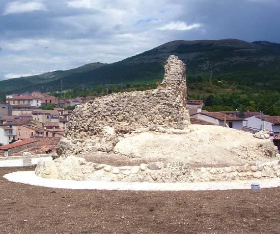 Castello Poggio Picenze