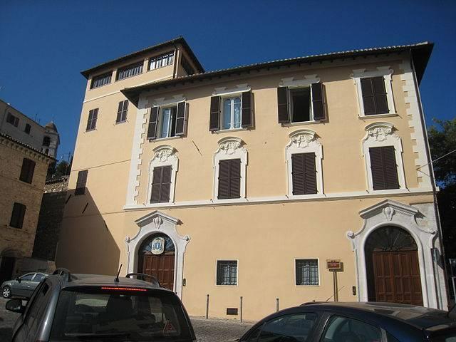 Torre e Palazzo Arcivescovile