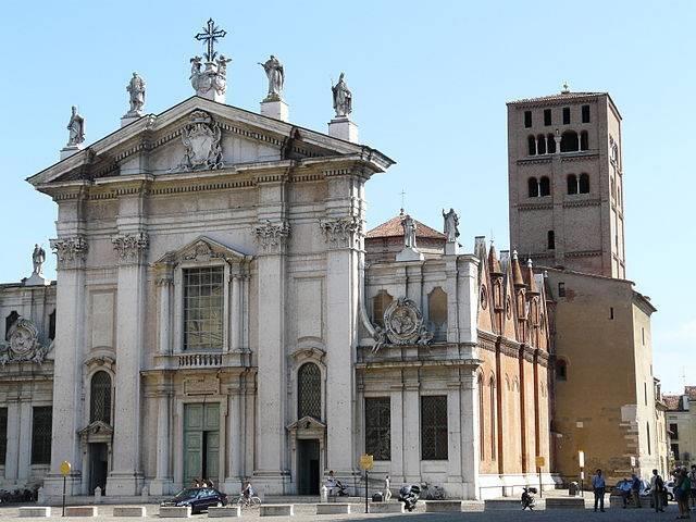 Il Duomo di San Pietro