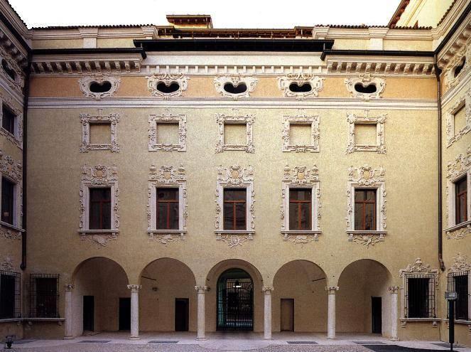Palazzo Valenti Gonzaga