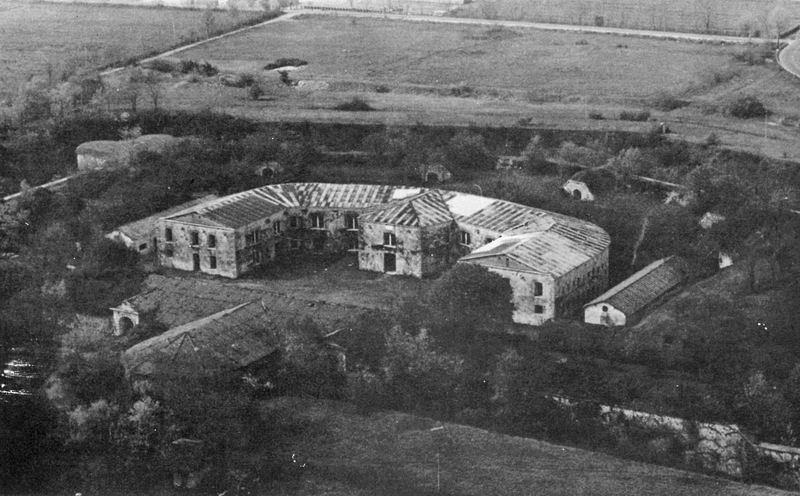 Forte Stadion (Tomba)