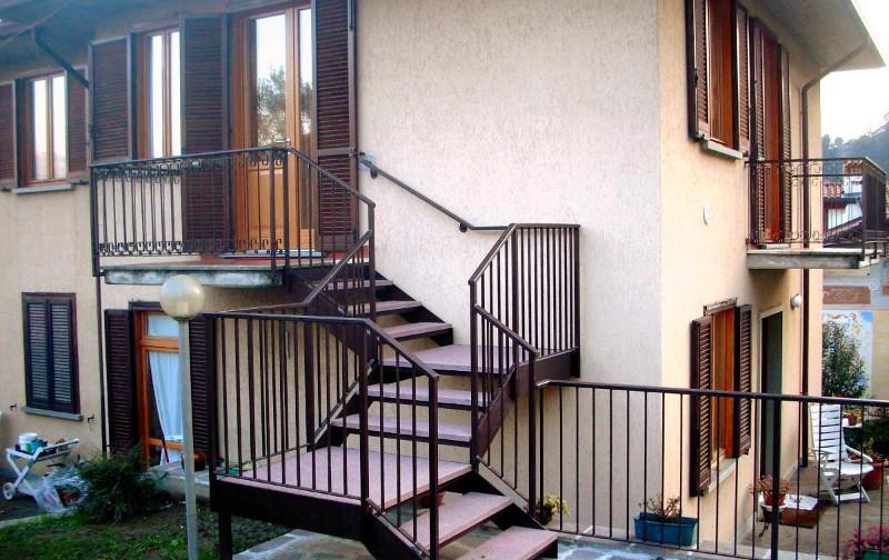 B&B RUFHOUSE