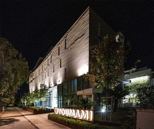 YOUMAMI Lifestyle Suite Hotel