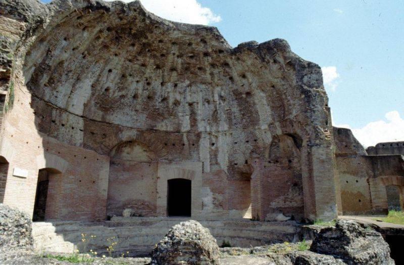Villa Adriana: Terme con Heliocaminus