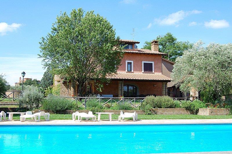 AGRITURISMO 'VILLA IRIS' BED & BREAKFAST