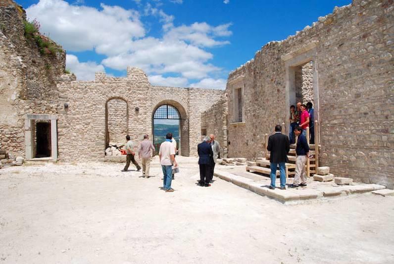 Castello di Laviano 