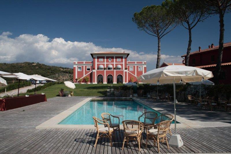 Le Guardiole Country Villas - Fattoria