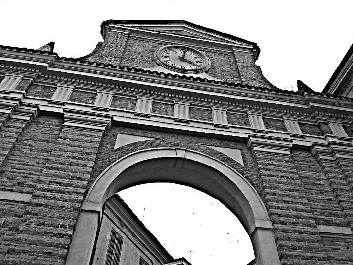 Porta Pescara Sec.XIII