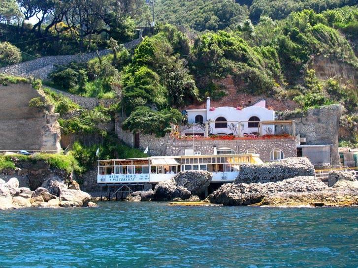 Palazzo a Mare