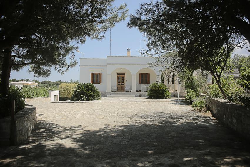 VILLA CURRI