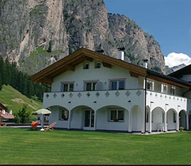 Apartments Cësa Helene