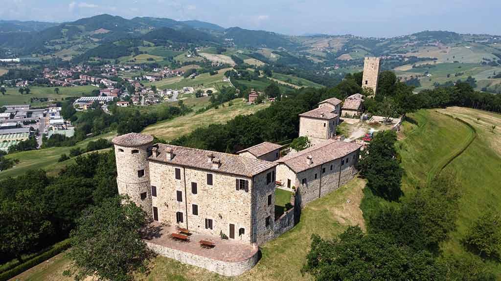 Castello di Viano