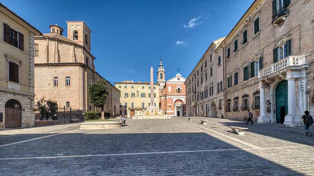 Piazza Federico II
