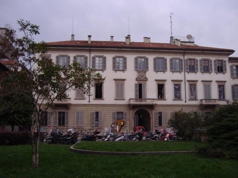 Palazzo Borromeo