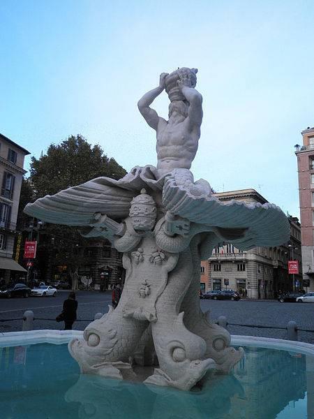 Fontana del Tritone