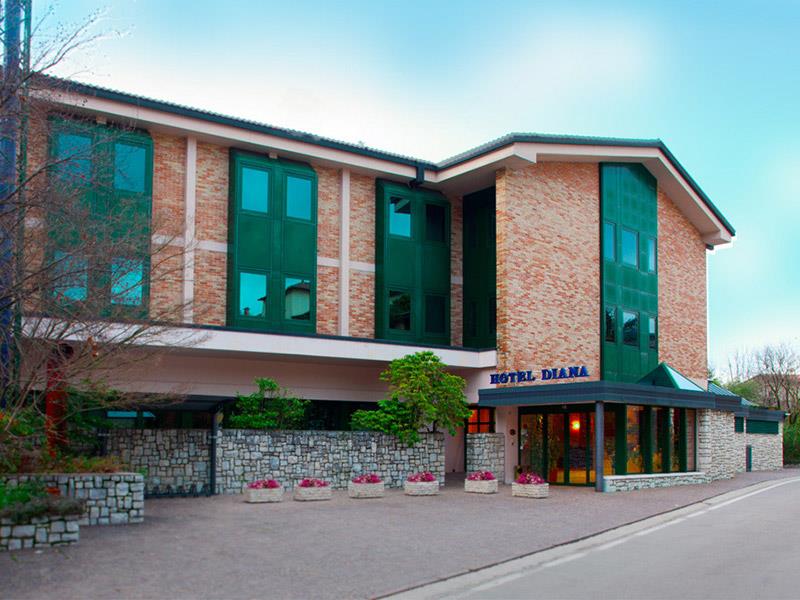 Hotel Diana