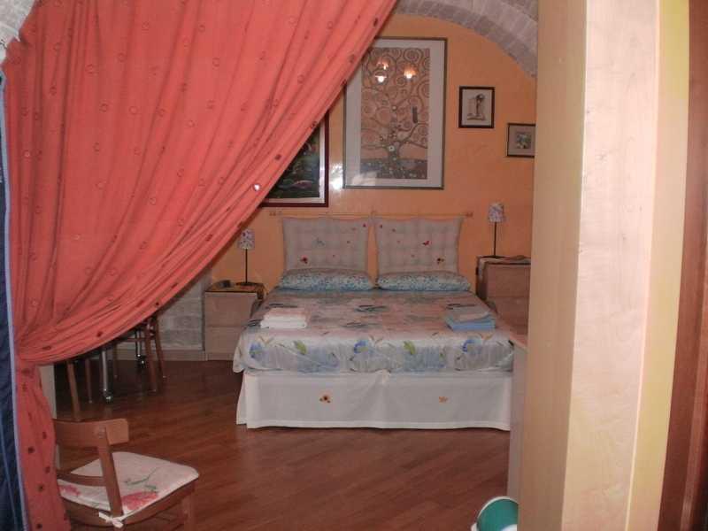 CASA DI NORA  DI CIOCIA ELEONORA MARIA