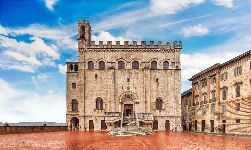 Palazzo dei Consoli XIV secolo