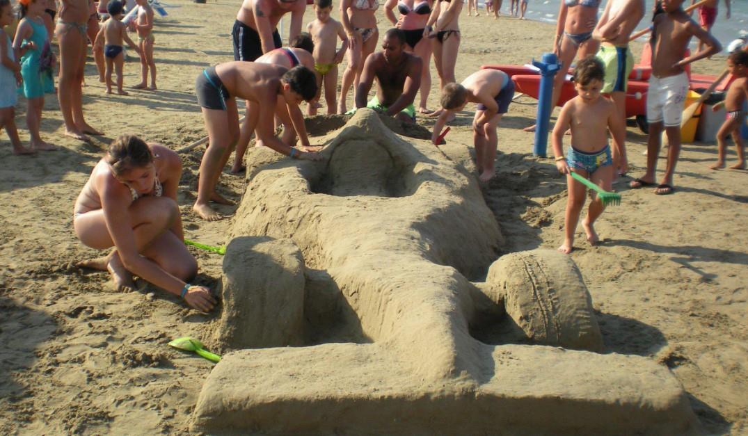 Beach Club 15
