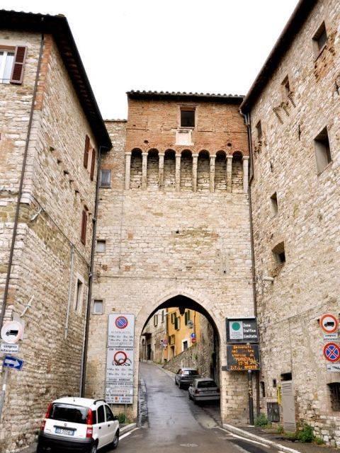 Porta Santa Susanna