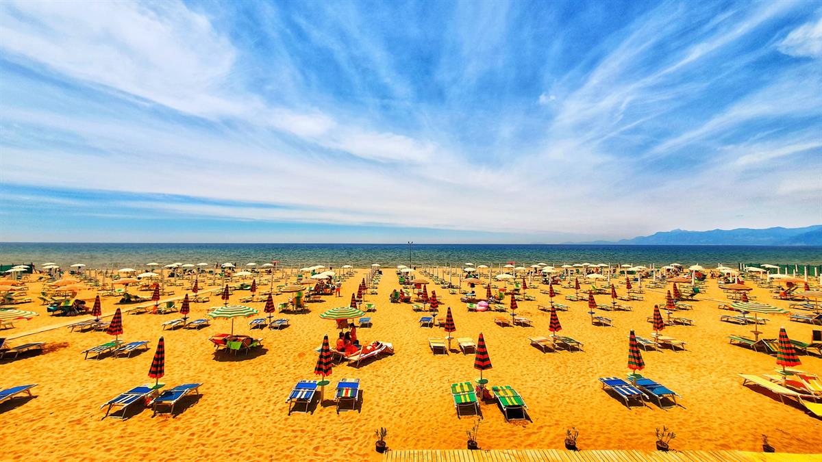 New Arenella Beach