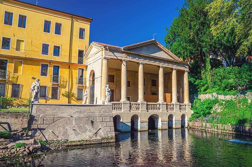 Palazzo Valmarana