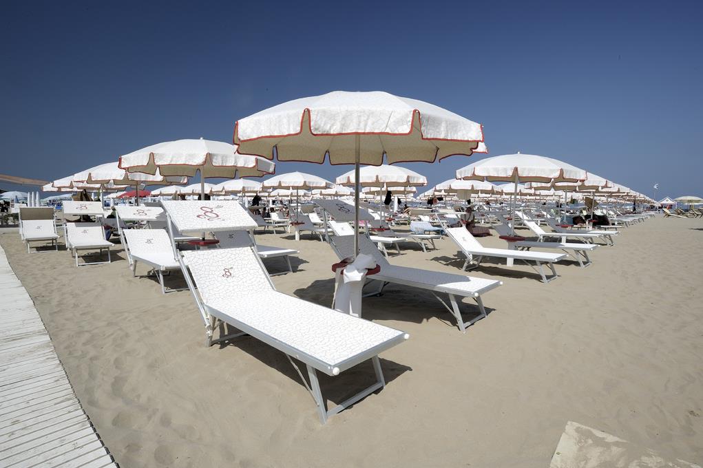 Bagno 8 Luciano - Centro Nautico