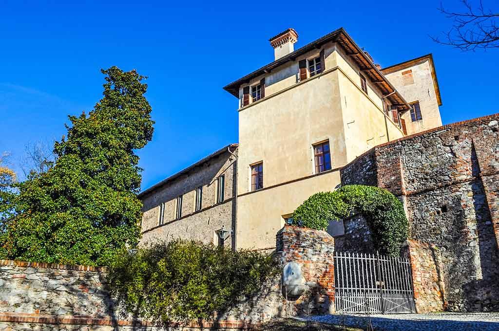 Castello della Manta
