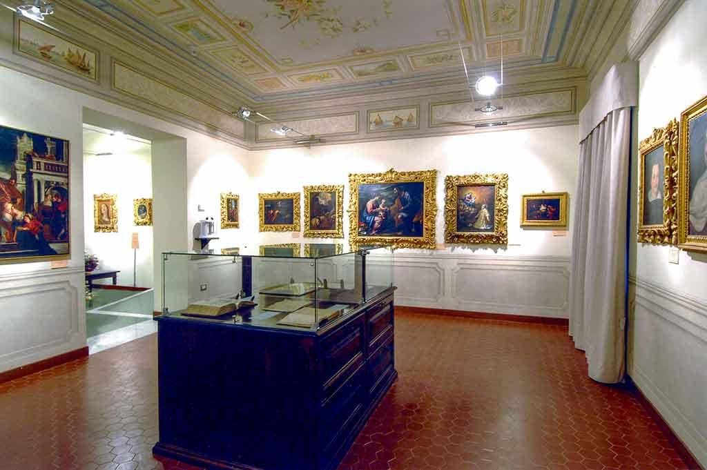 Pinacoteca e Biblioteca 