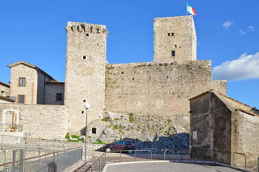 Castello di Ausonia