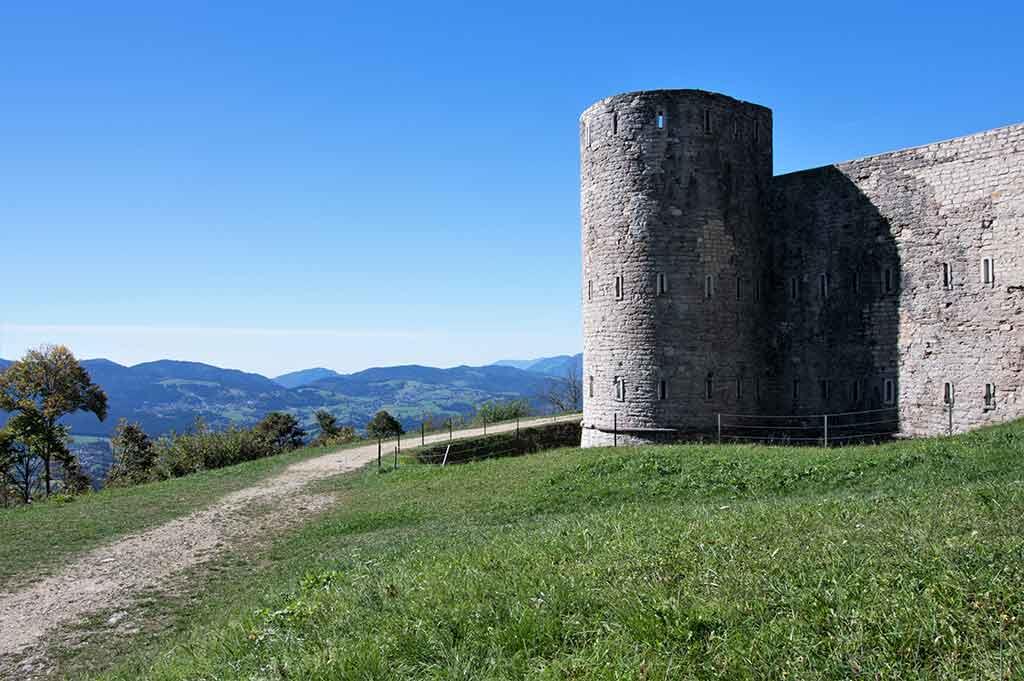 Forte Interrotto