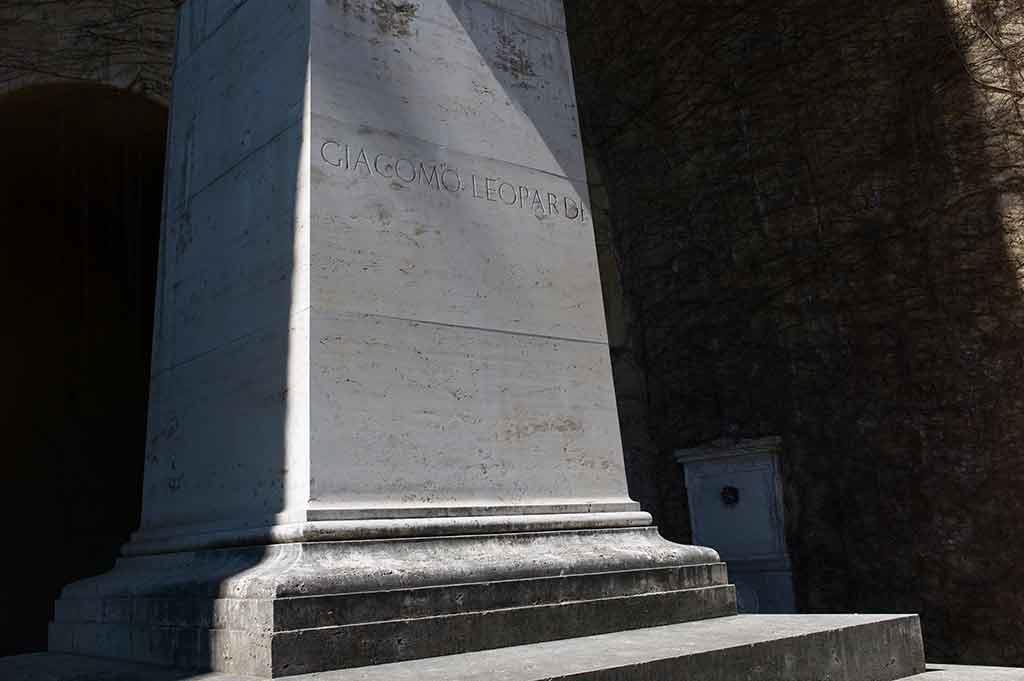 Tombe di Virgilio e Leopardi