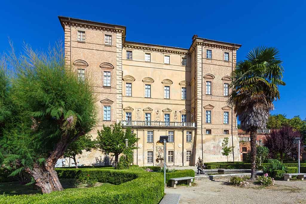 Castello di Govone