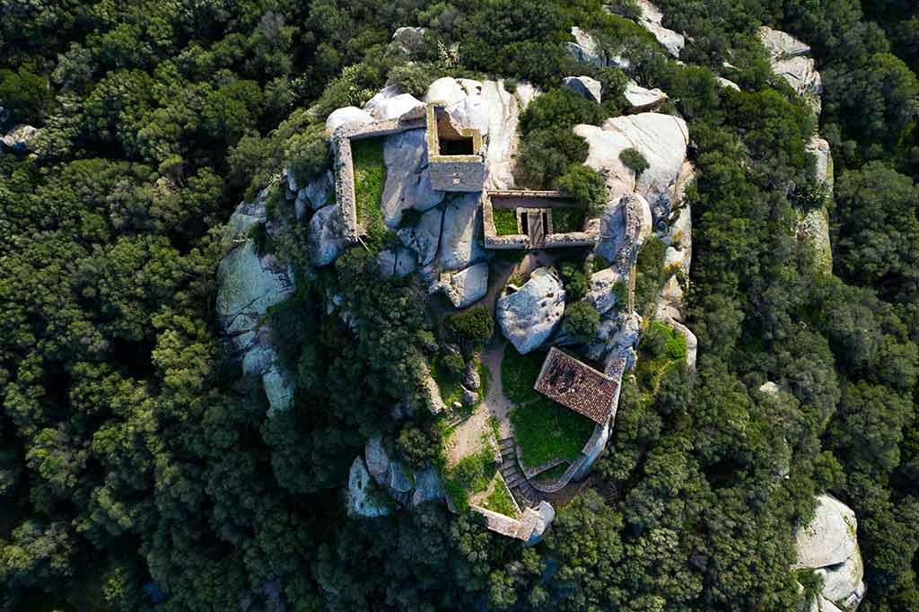 Castello di Pedres Diroccato