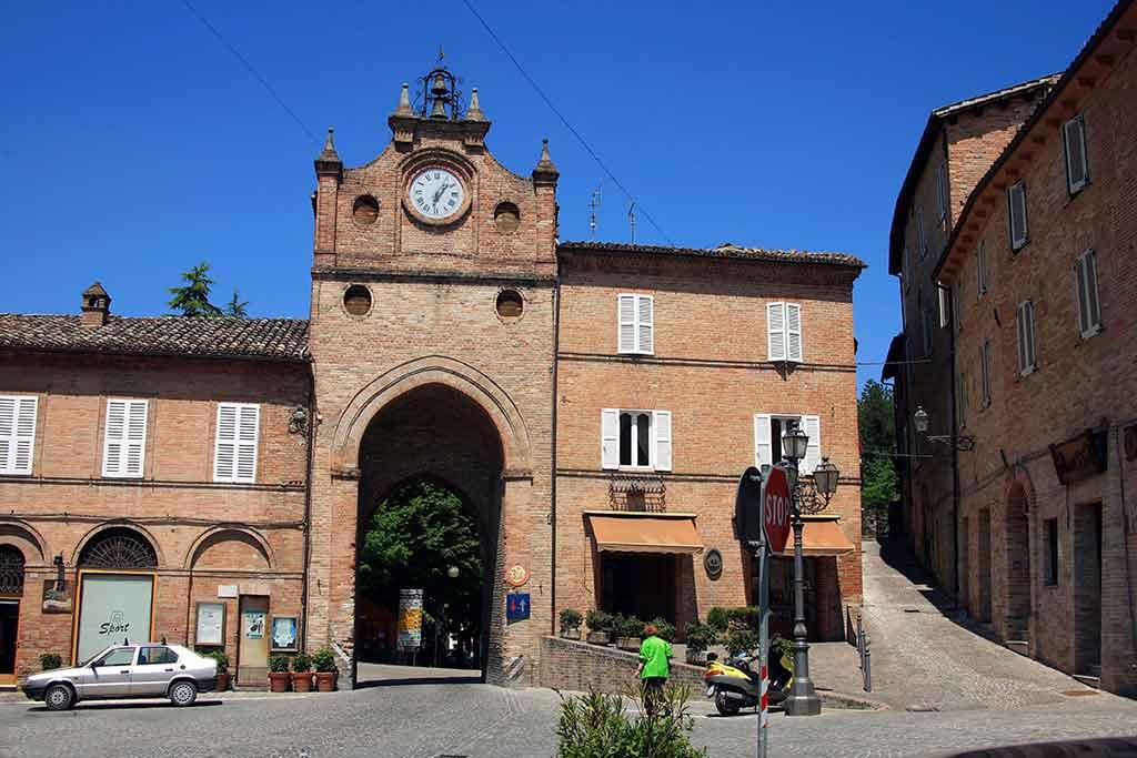 Porta San Giacomo