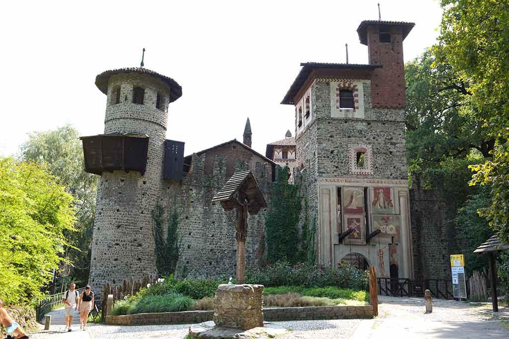 Borgo e Castello Medioevale