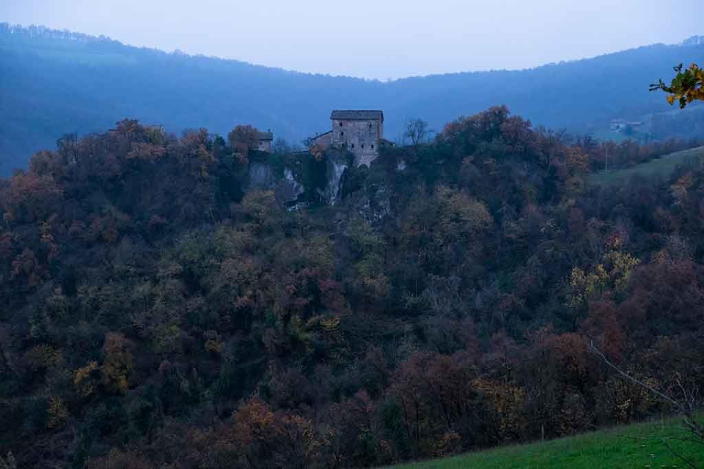 Castello di Borzano ruderi