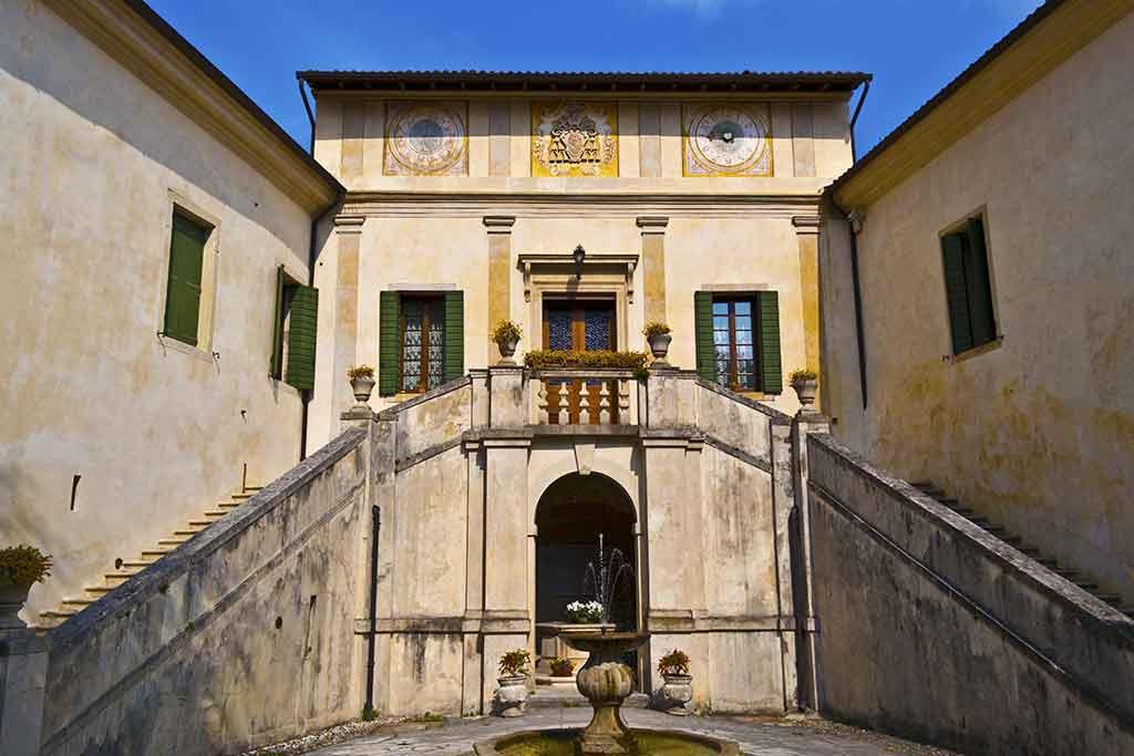 Castello di San Martino