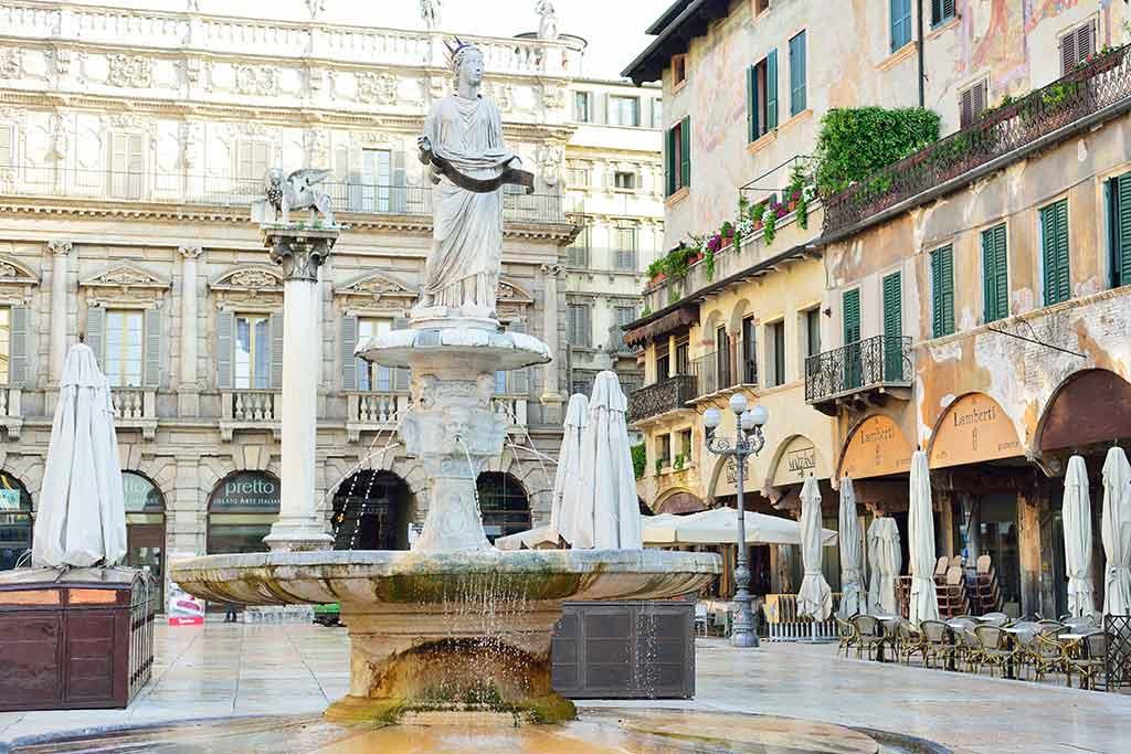 Fontana di Madonna