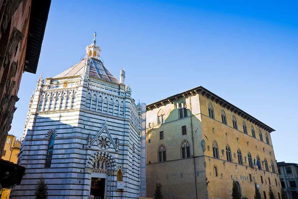 Il Battistero di San Giovanni in Corte