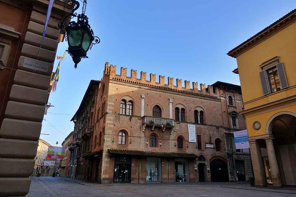 Piazza del Monte