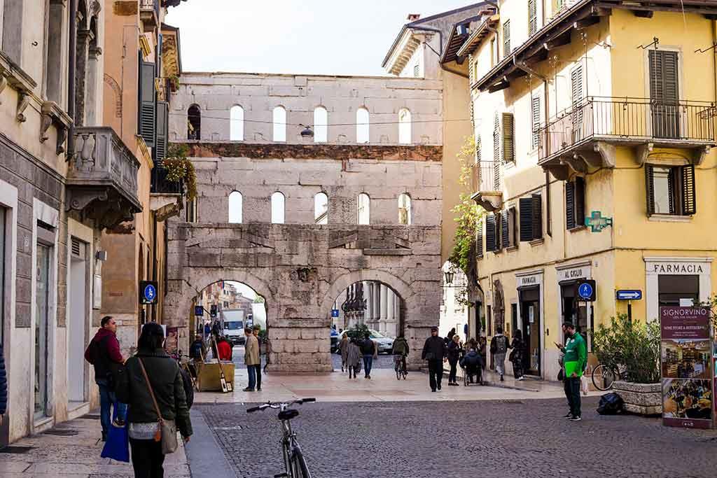 Porta Borsari