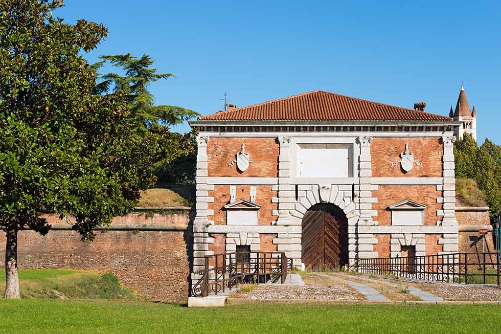 Porta San Zeno