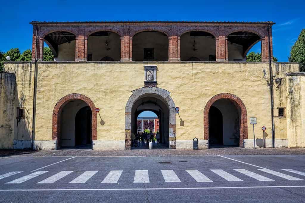 Porta Santa Maria